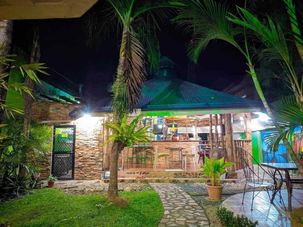 Bamboo Garden Boutique Hotel Tacloban Esterno foto
