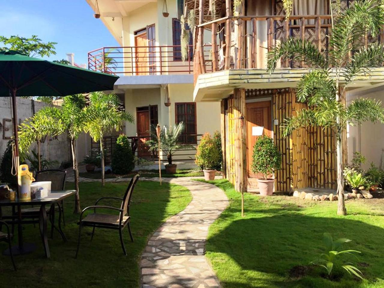 Bamboo Garden Boutique Hotel Tacloban Esterno foto